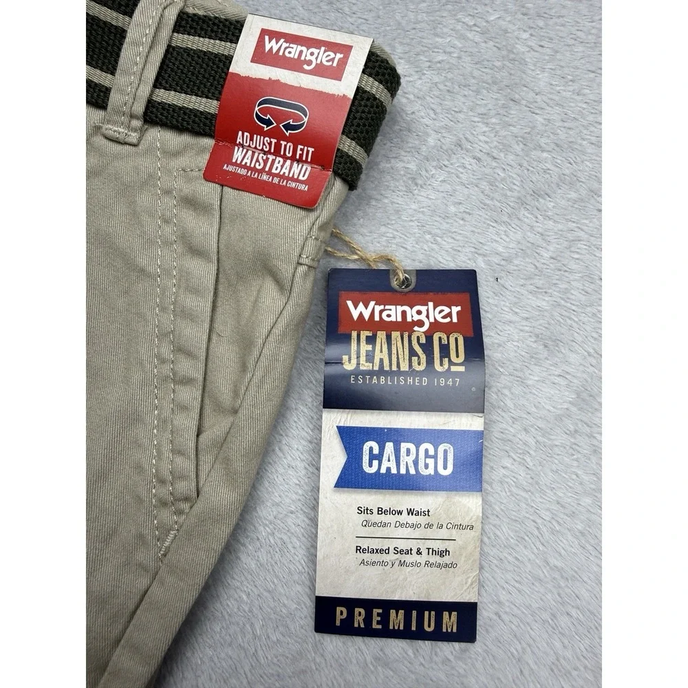 Wrangler Boys Beige Cargo Shorts Size 8 Regular Adjustable Waist Belt